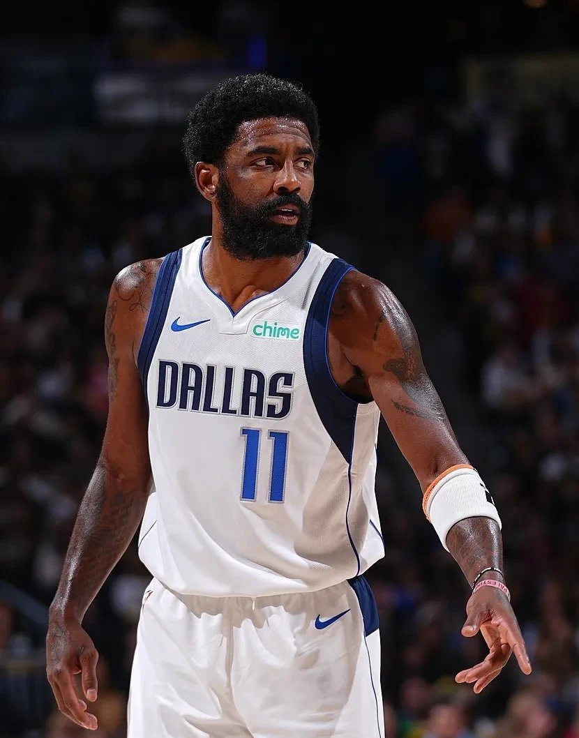 京港体育文化交流座谈会在北京举行，共话两地体育文化交流（京港体育文化交流座谈会在京召开，畅谈两地体育文化交流）