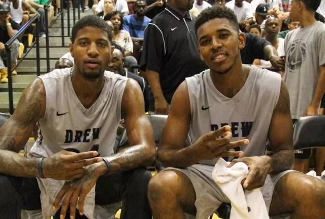 比萨vs拉齐奥 卡利亚里vs萨索洛（比萨对阵拉齐奥，卡利亚里迎战萨索洛）