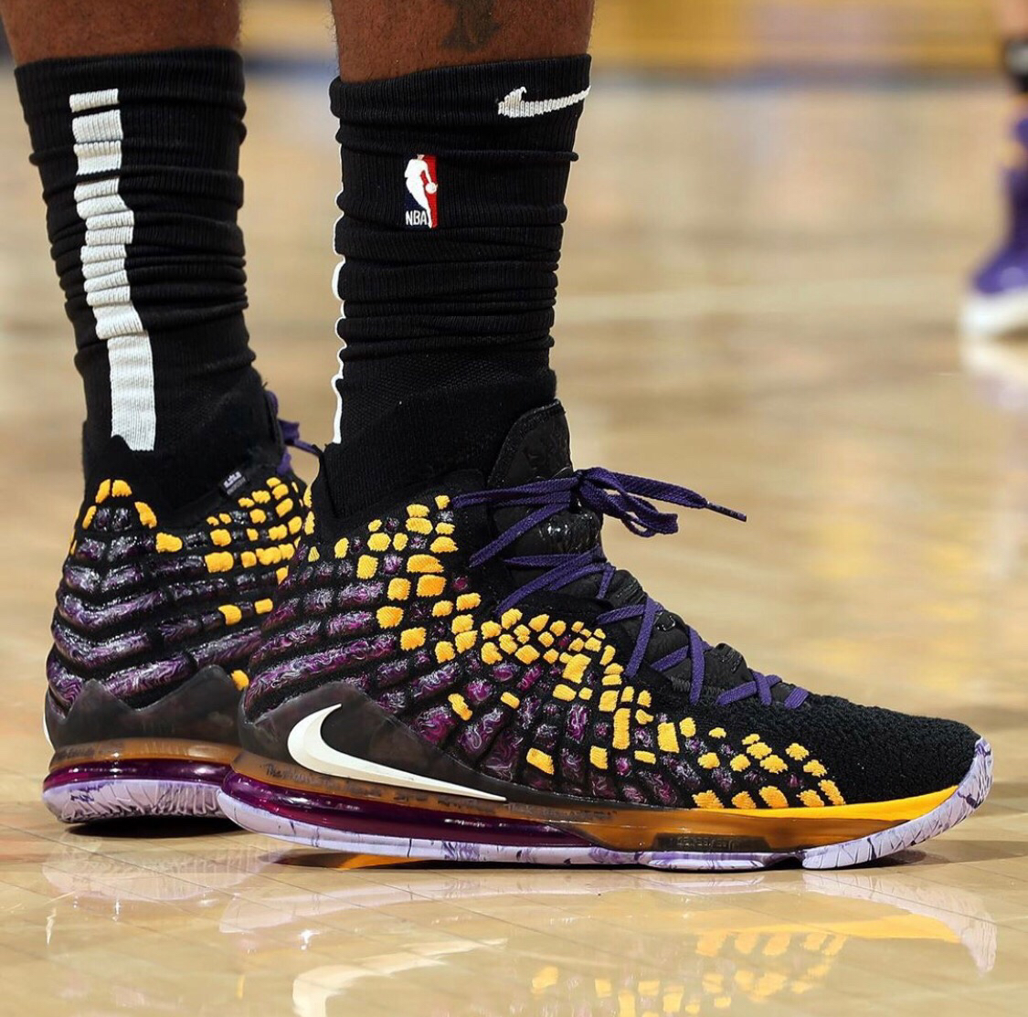 官方：布尔戈斯将执法西甲第19轮巴萨vs马竞（官方确认：布尔戈斯将担任西甲第19轮巴萨对马竞的主裁判）