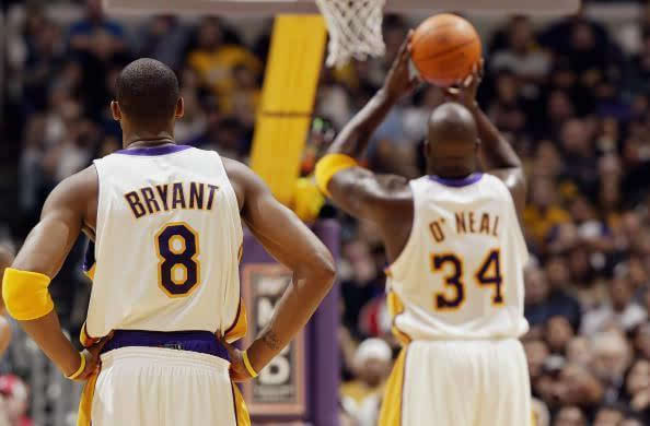 不再兼任主帅！周鹏上赛季交出13.2分3.1板2.2助攻（卸下主帅身份！周鹏上季场均13.2分3.1板2.2助攻）