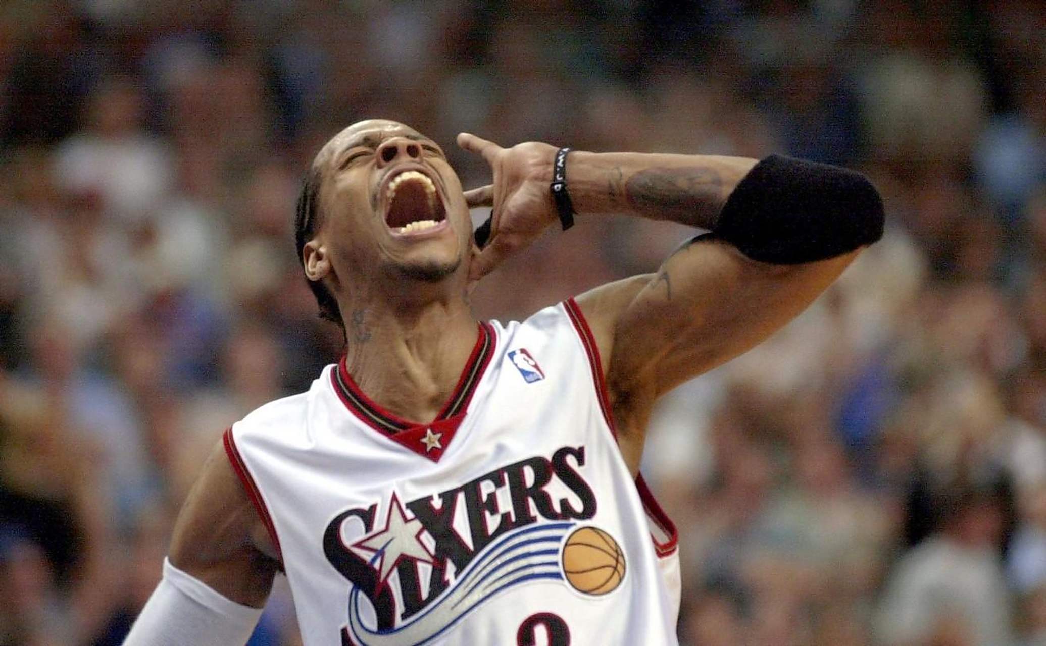 3-0！科内利亚诺世俱杯开门红，朱婷轰13分，肌肉线条太明显（3-0！科内利亚诺世俱杯首战告捷，朱婷砍下13分，肌肉线条抢眼）