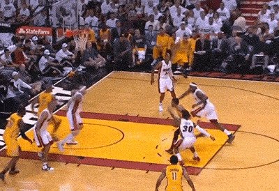 自复出以来伦纳德在场快船赢21分，不在场输56分（复出后，伦纳德在场快船净胜21分，离场净负56分）