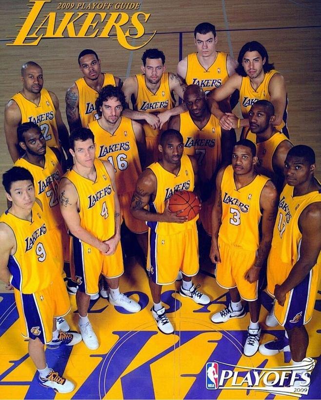 意大利杯焦点战：亚特兰大 VS 热那亚，顶级分析决定赛事走向。（意大利杯重磅对决：亚特兰大对阵热那亚，深度解析左右胜负走向）