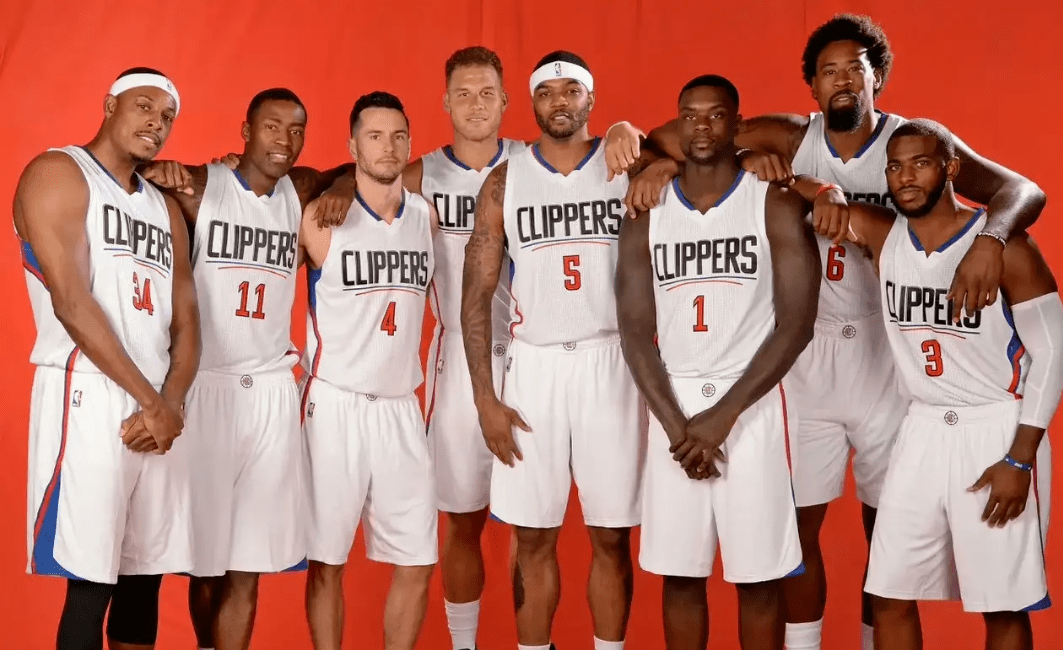 连续3场欧冠进球，17岁小将卡尔当选拜仁3-1葡体全场最佳（17岁新星卡尔欧冠三连斩，荣膺拜仁3-1葡体之战全场最佳）