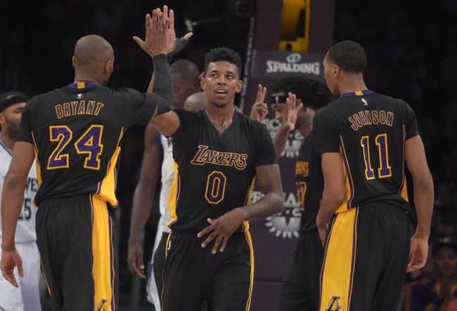 火箭哈登连续三场得分30+（哈登为火箭已连砍三场30+得分）