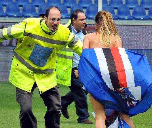 略伦特：若没被西班牙征召我也不难过；我现在享受品葡萄酒（略伦特：即便无缘西班牙征召也不介意，如今正享受品酒时光）