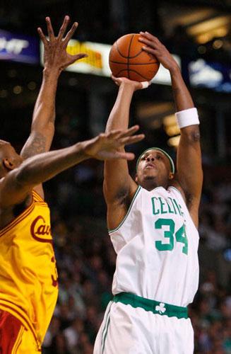 再见曼联？霍伊伦：下赛季我会用意大利语接受采访（告别曼联？霍伊伦称下赛季将用意大利语受访）