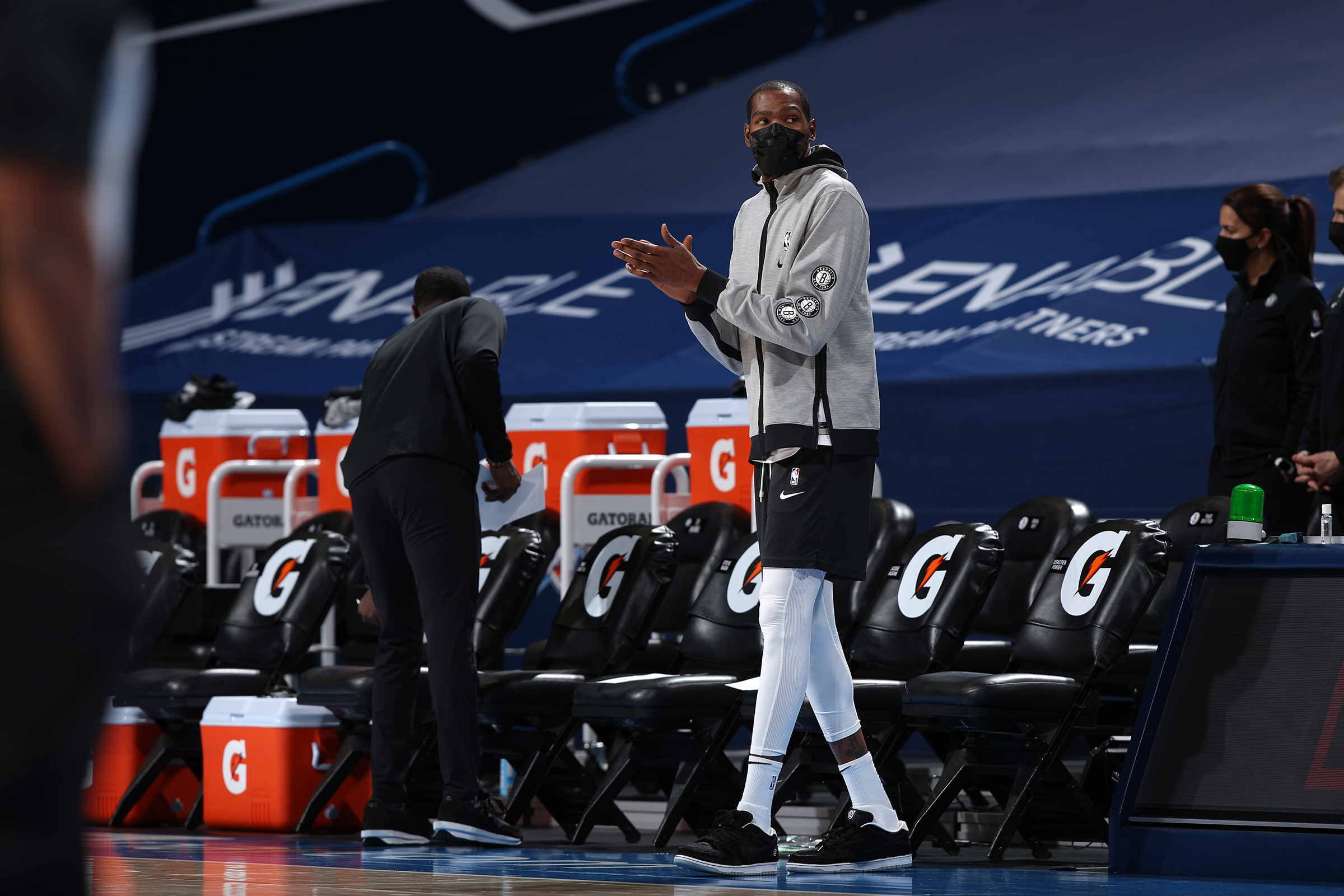 记者：佩林出现肌肉疲劳，将缺席尤文与乌迪内斯的意杯1／8决赛（记者：佩林因肌肉疲劳无缘尤文战乌迪内斯的意杯1／8决赛）