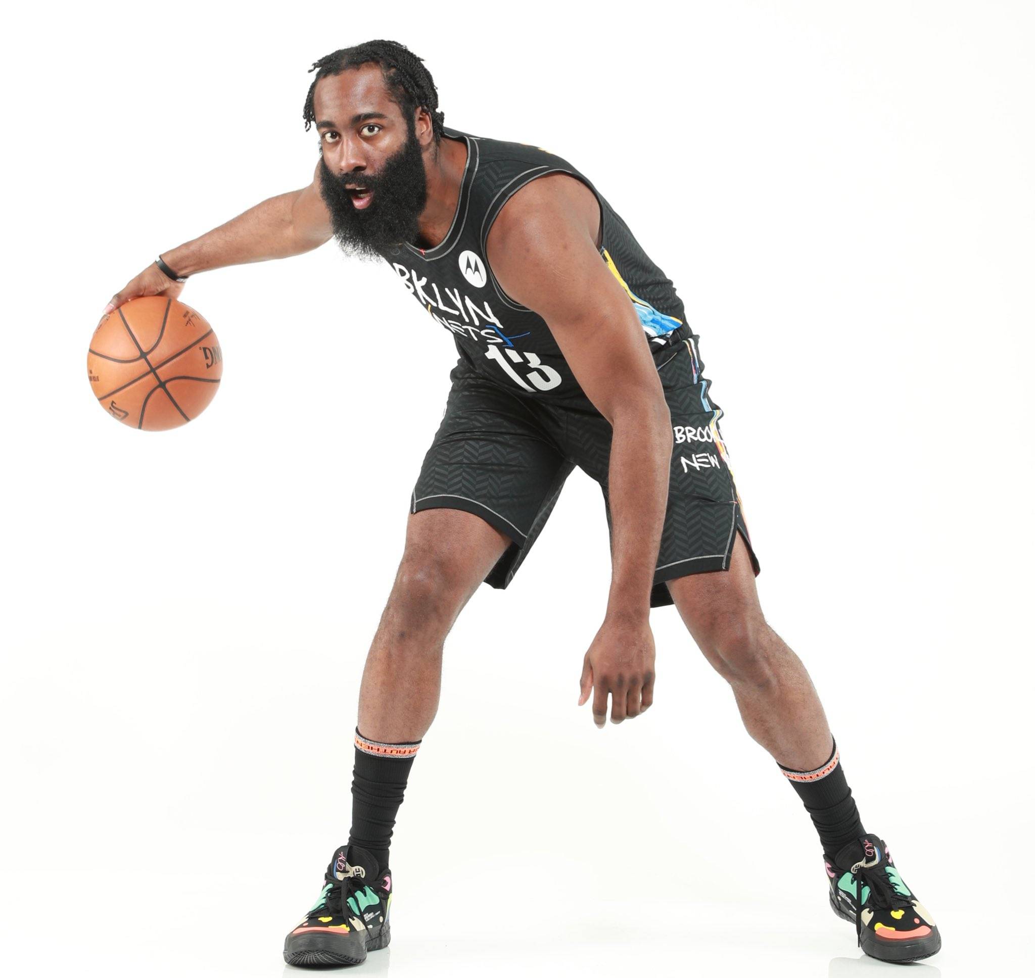 探寻篮球传奇，追寻心中的偶像（追溯篮坛传奇，致敬心中的偶像）