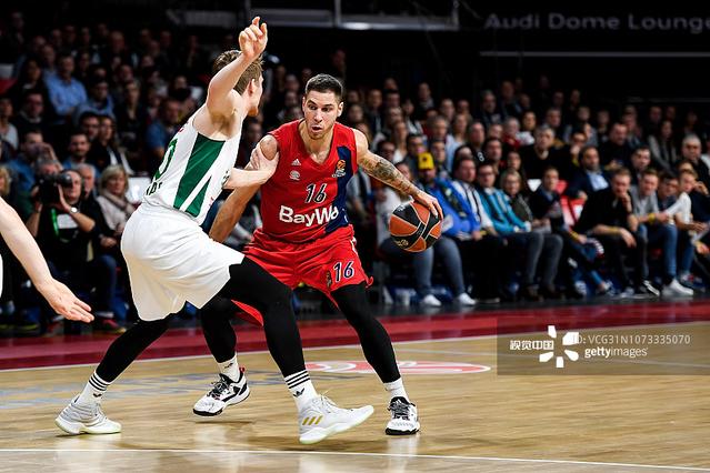 38岁后单赛季为意甲升班马攻入至少4球，瓦尔迪是历史第二人（年满38岁后单季为意甲升班马至少进4球，瓦尔迪成历史第二人）